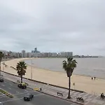 Apartamento frente al mar. Playa Pocitos, La mejor vista.
